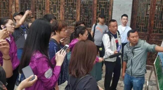 “丁玲、胡耀邦、習(xí)仲勛在四次作代會(huì)前后” “丁玲、胡耀邦、習(xí)仲勛在四次作代會(huì)前后”