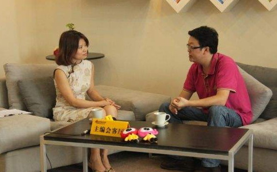 “內行人告訴你:鄧力群的這套書,是寫毛主席最好的書籍!” “內行人告訴你:鄧力群的這套書,是寫毛主席最好的書籍!”