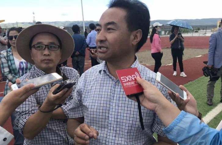 “岳青山:毛主席70年前如何指揮中英長江炮戰及應對丘吉爾“要派航母報復”的叫囂?” “岳青山:毛主席70年前如何指揮中英長江炮戰及應對丘吉爾“要派航母報復”的叫囂?”