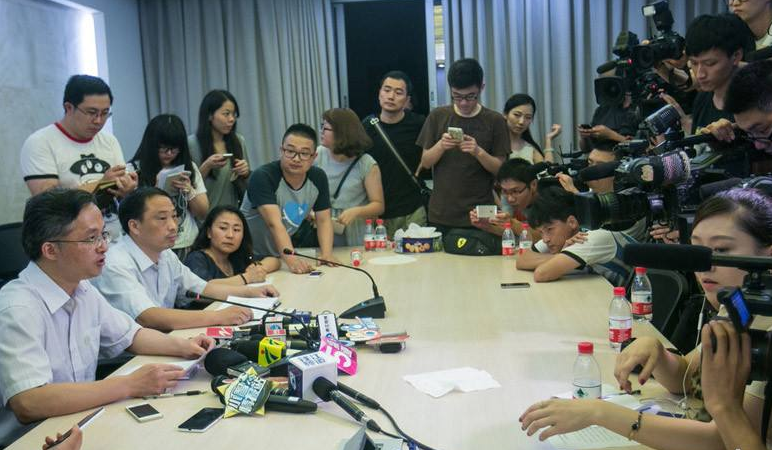 “中國(guó)的國(guó)民素質(zhì)、道德水平究竟怎么？ 評(píng)騰訊謠言文案”