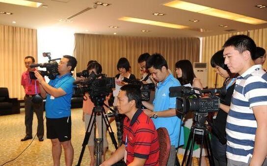 “李旭之:塞外秋行記” “李旭之:塞外秋行記”